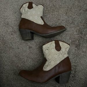 Crochet top cowgirl boots